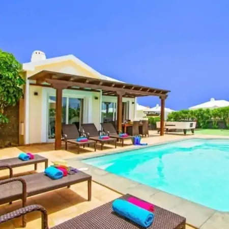 Villa Mar Playa Blanca